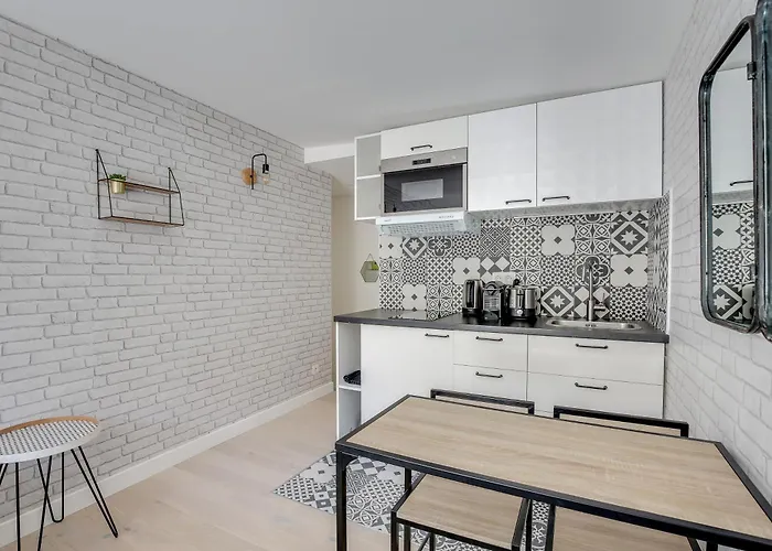 Cosy In Center Of Apartman Párizs